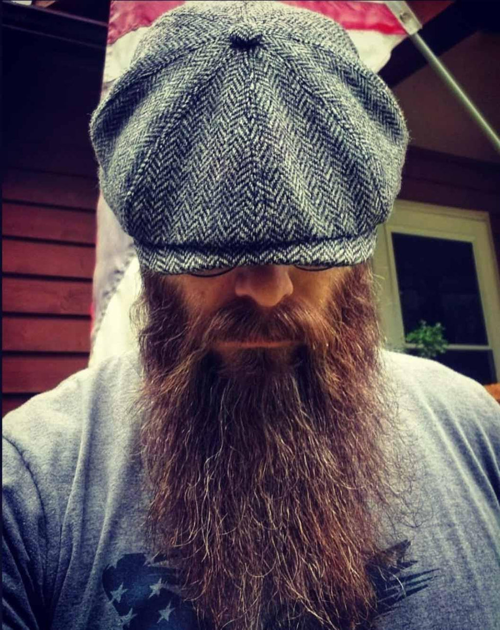 Beard and hotsell flat cap